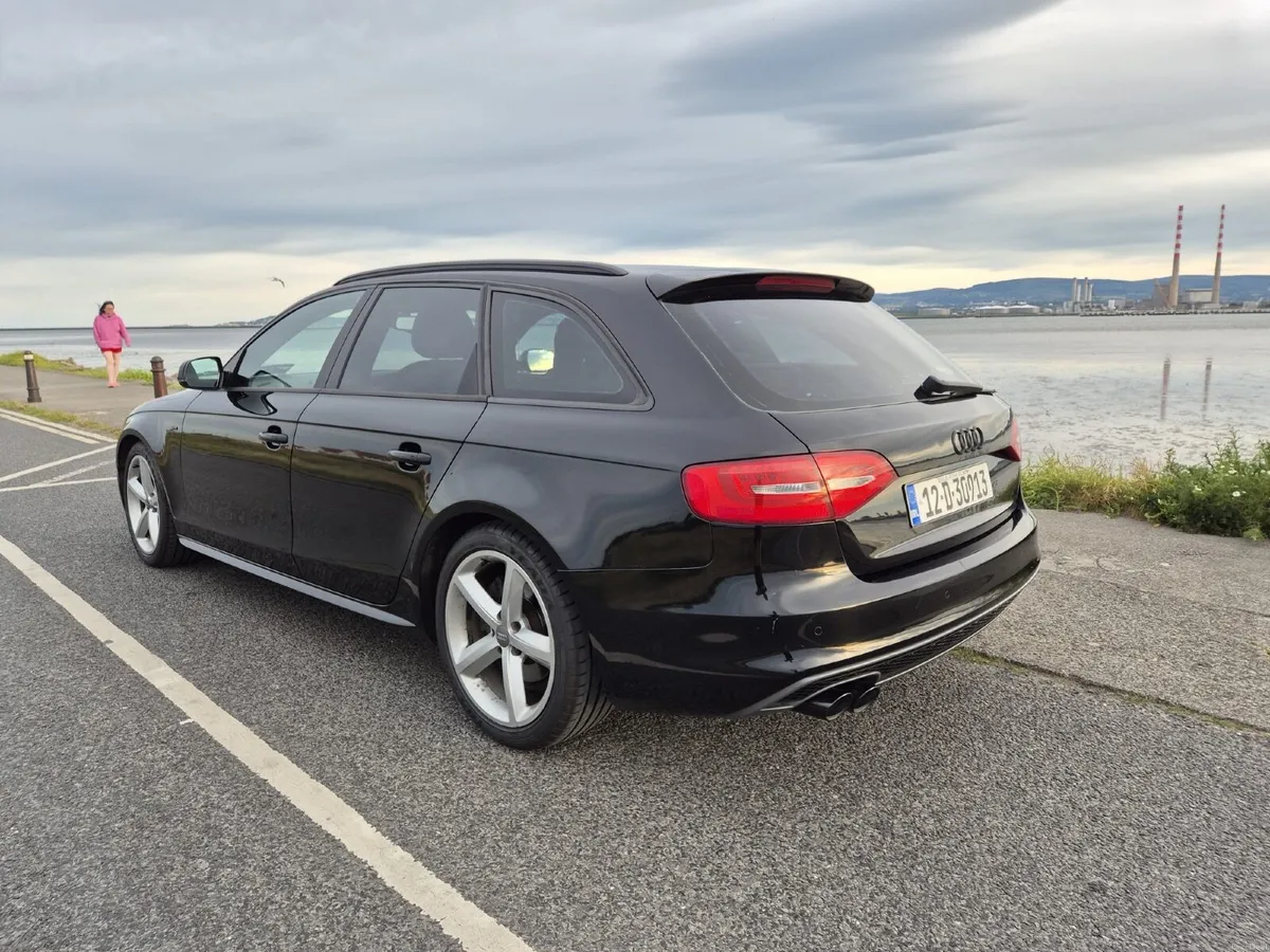 2012 Audi A4 Avant S Line Black Edition - Image 4