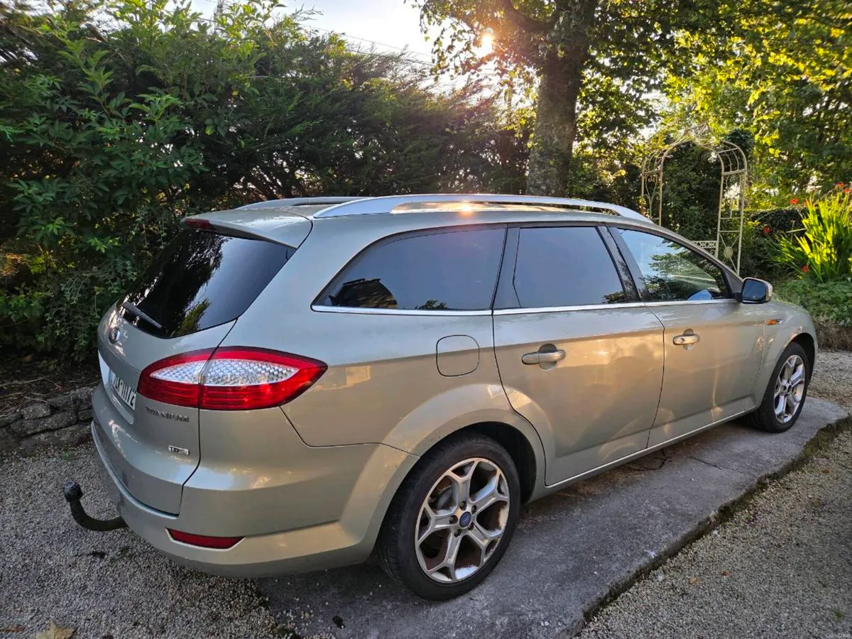 Ford Mondeo Estate - Image 4