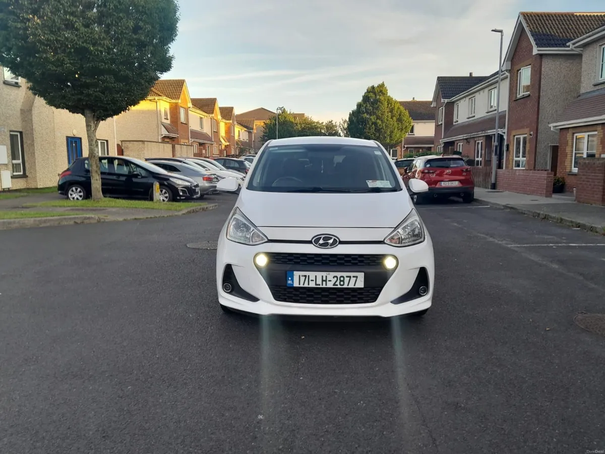 2017 Hyundai i10 nct 2/27 - Image 2