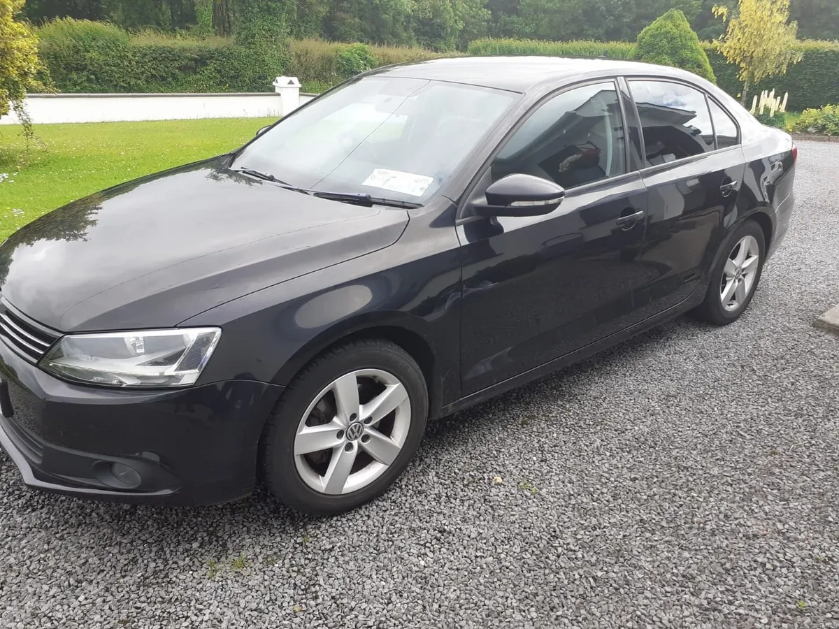 Volkswagen Jetta 2014 - Image 3