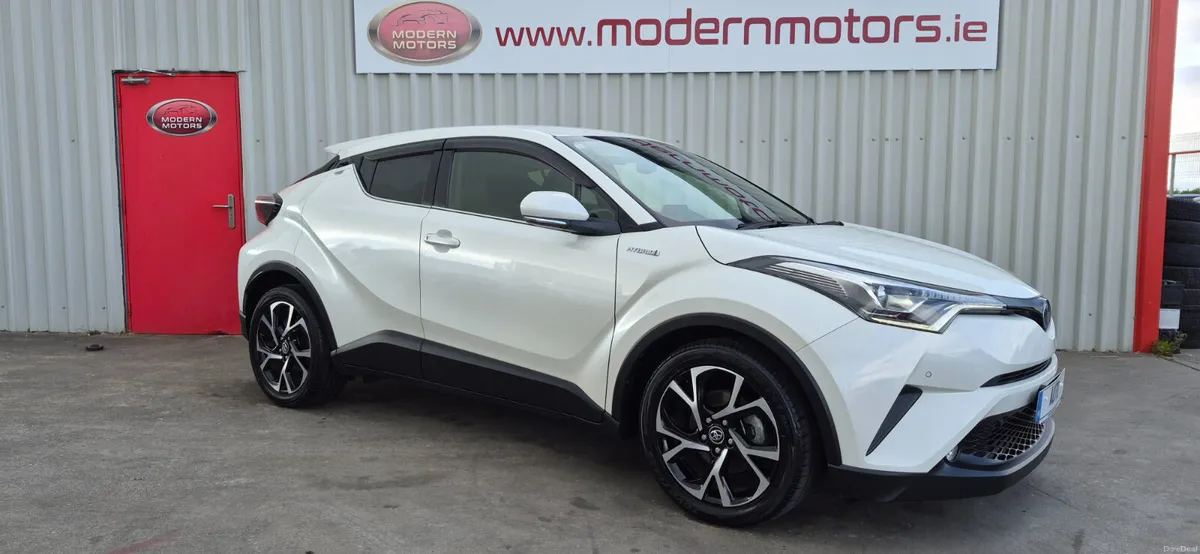 Toyota C-HR hybrid/petrol 1.8 high spec low kms - Image 1