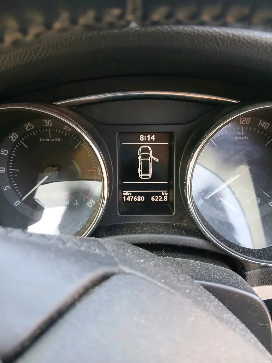 Skoda Superb - Image 2