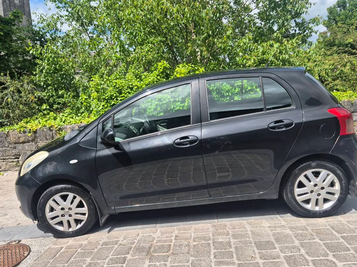 Toyota yaris - Image 2