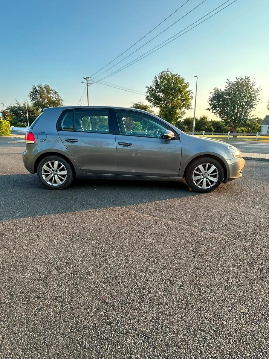 2011 Volkswagen Golf 1.6dsl Automatic - Image 2