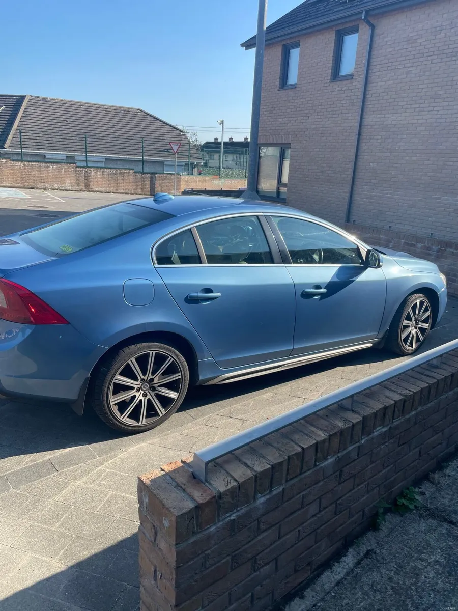 Volvo S60 2017 - Image 1