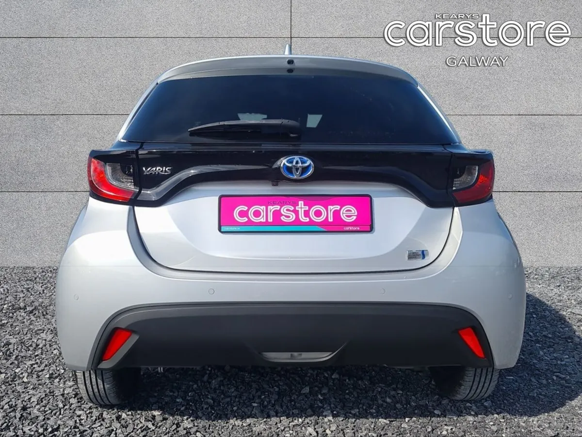 Toyota Yaris Hybrid X - Image 4
