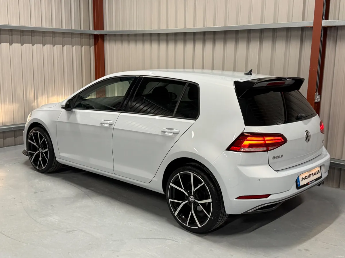 2017 Volkswagen Golf 1.6TDI - Image 4