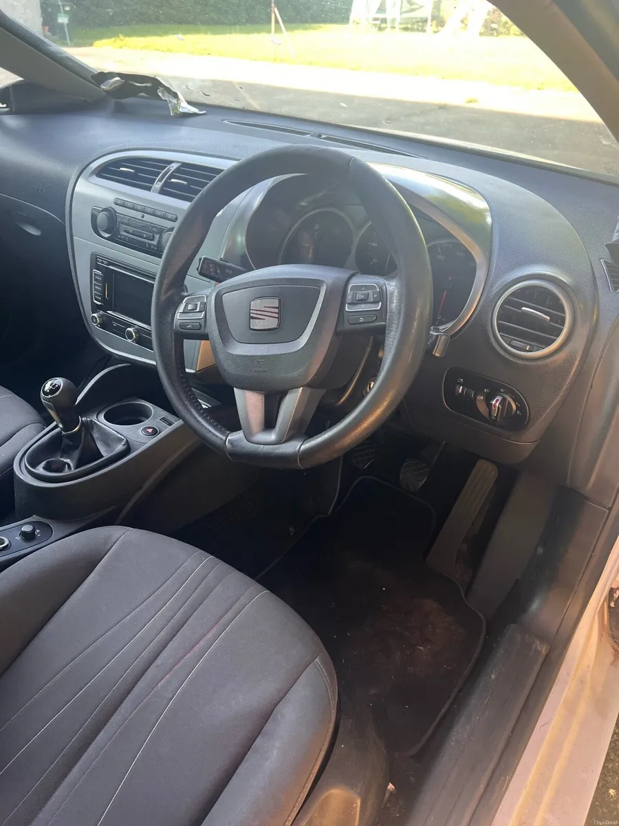 Seat Leon - Image 2