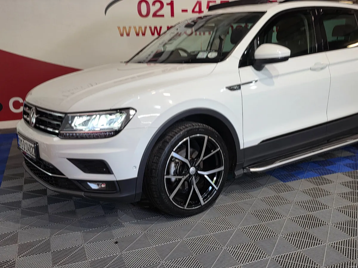 VW TIGUAN HIGHLINE 2.0 TDI PANORAMIC ROOF - Image 2