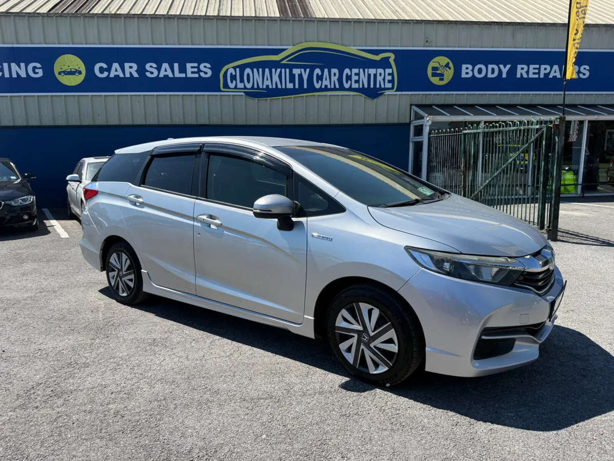 Honda Shuttle Self Charging Hybrid Auto - Image 4