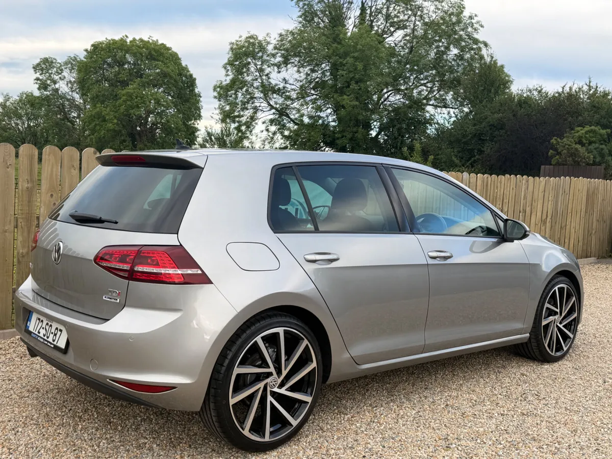 2017 Volkswagen Golf Highline Diesel - Image 4