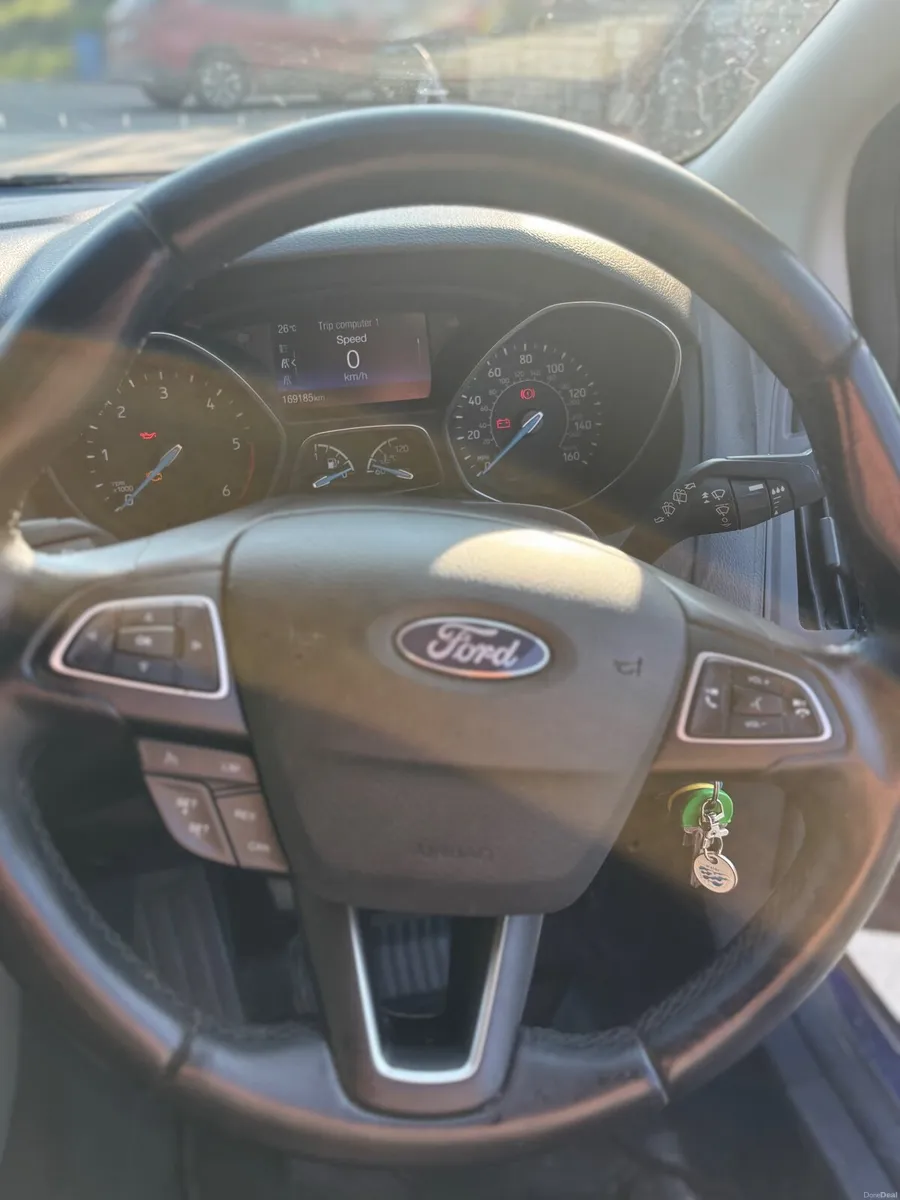 Ford Focus 2017 - Image 2