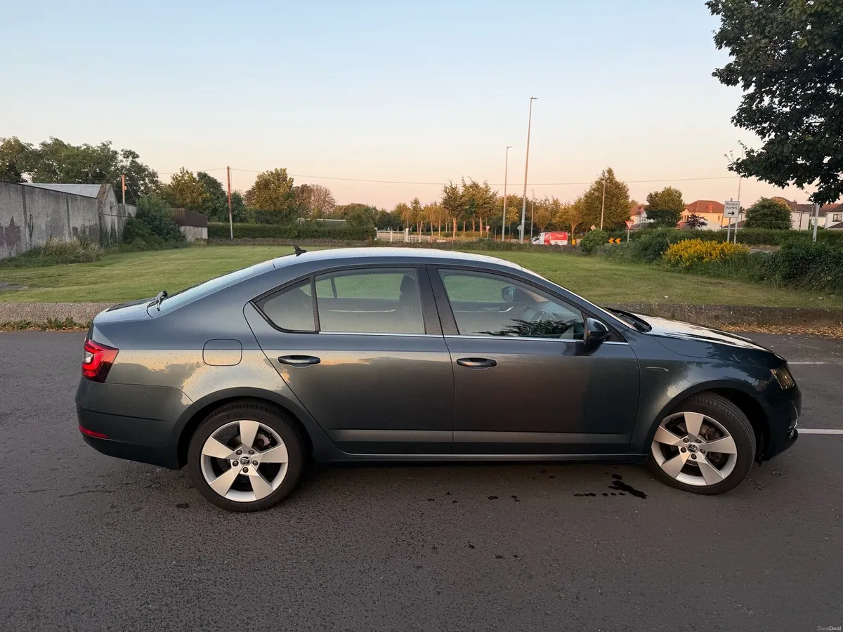 2018 1.0 Skoda Octavia Style - Image 3