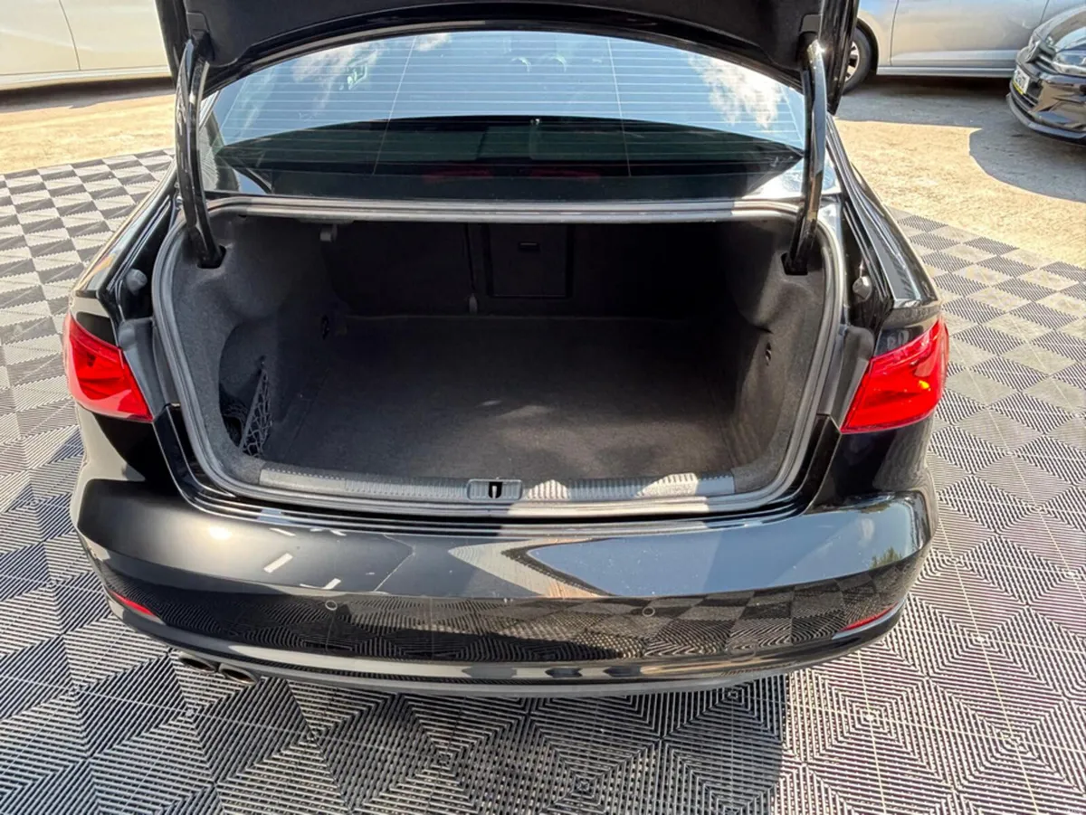 Audi A3 Audi A3 1.4TFSI, Petrol, fully loaded with - Image 4