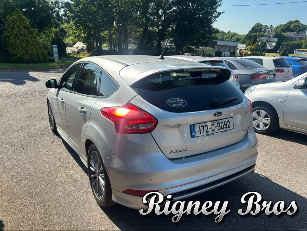 Ford Focus ST-LINE 120PS 5DR - Image 4