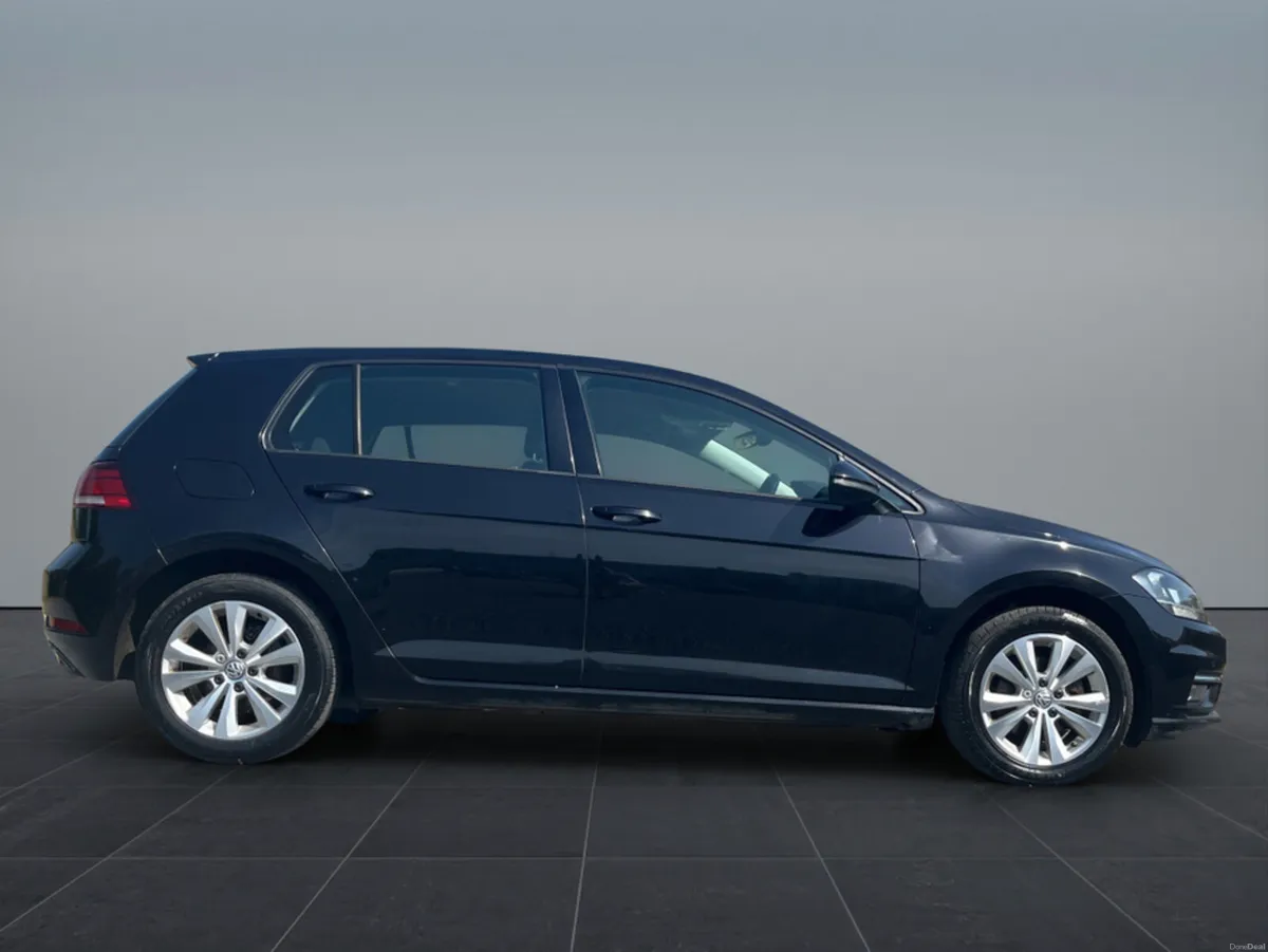 Volkswagen Golf COMFORTLINE 1.6 TDI MANUAL 5SPEED - Image 2