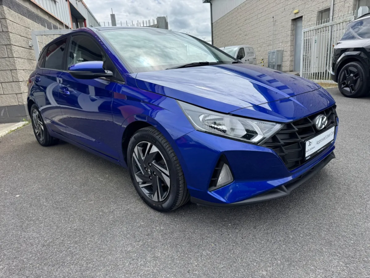 Hyundai i20 DELUXE PLUS***Deposit Taken*** - Image 3