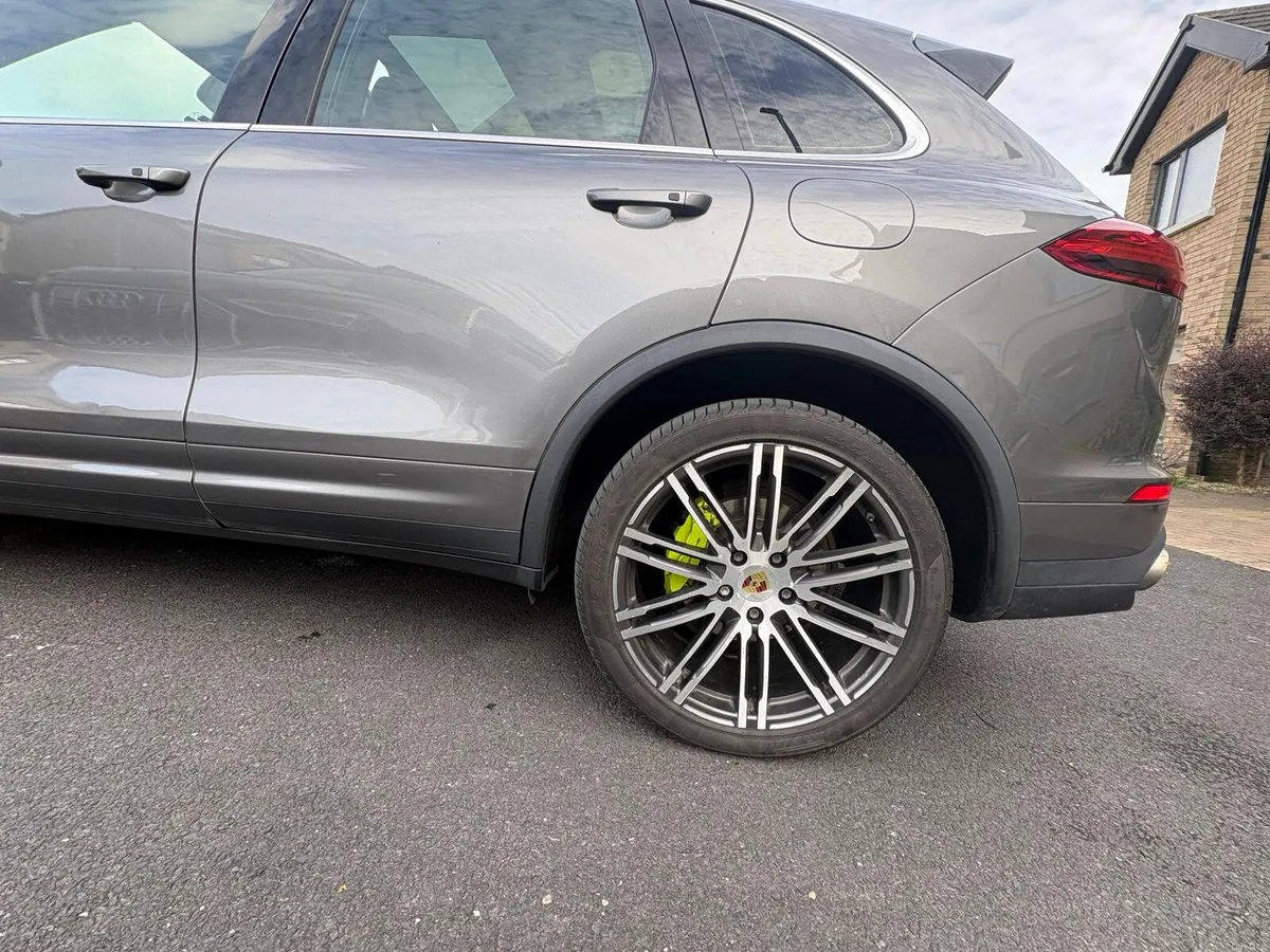 Porsche Cayenne S 2015 hybrid  automatic  €29990 - Image 4