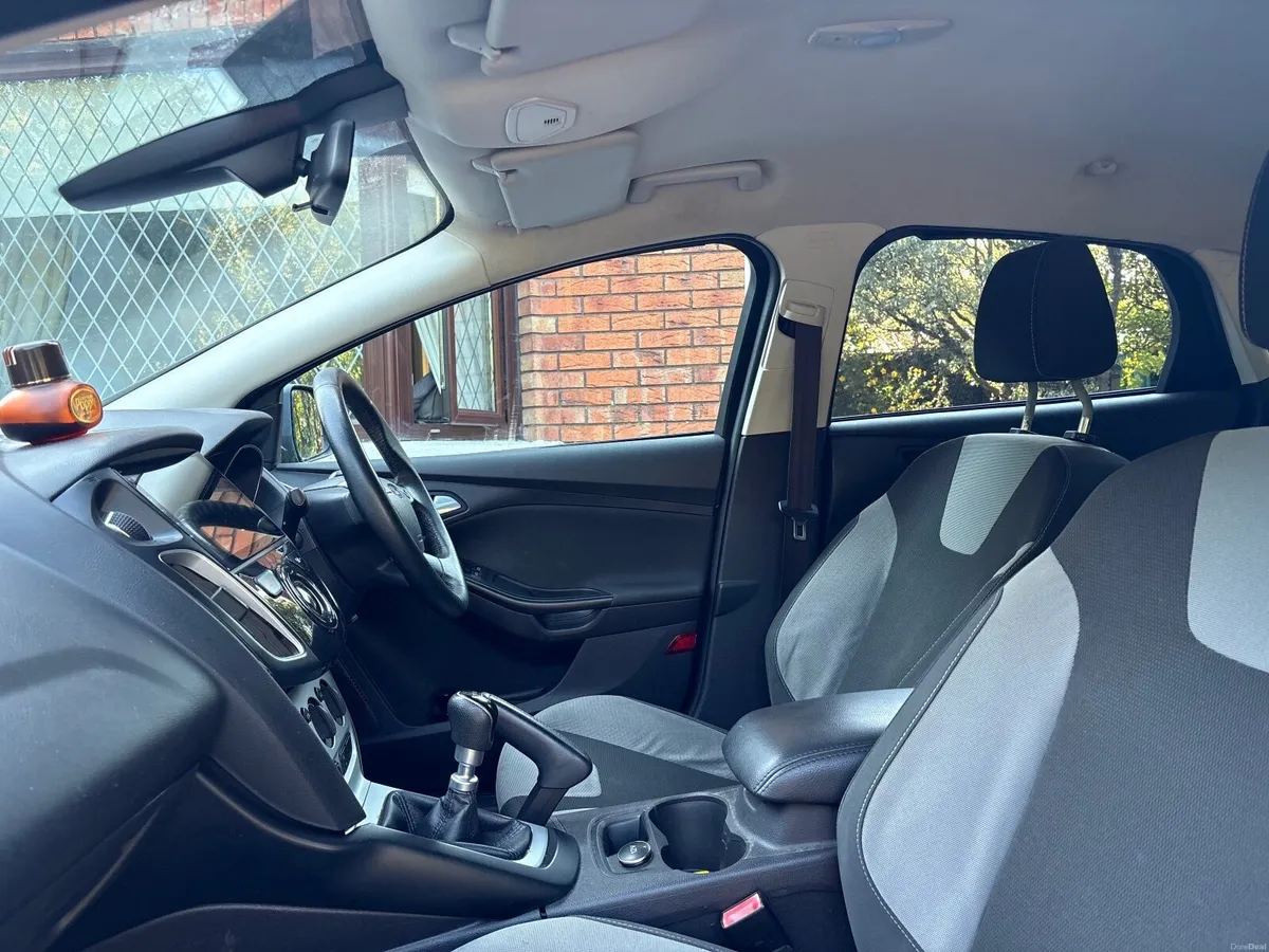 2013 Ford Focus Low Mileage - Image 3