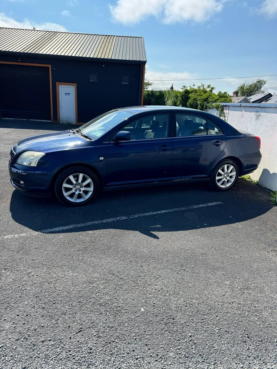 2004 Toyota Avensis Saloon - Image 4