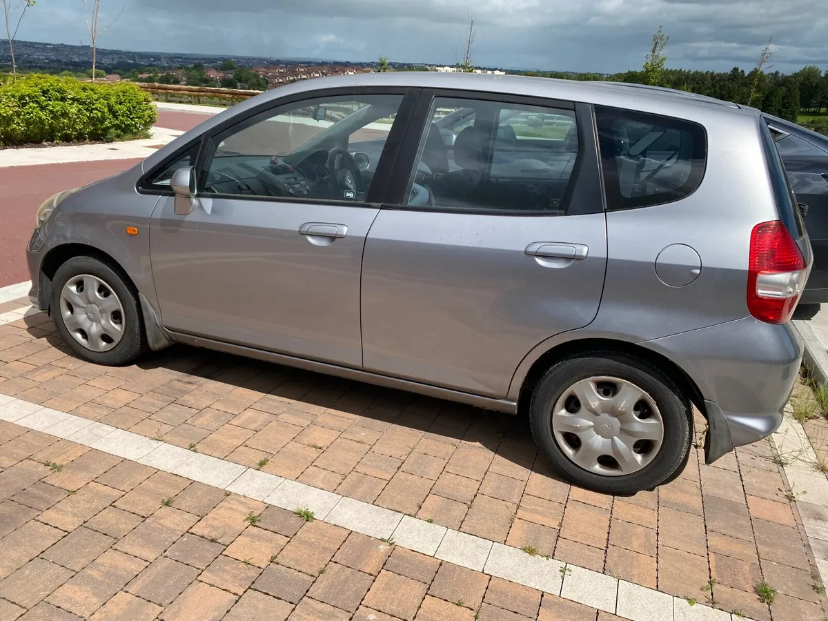 Honda Jazz 2006 - Image 2