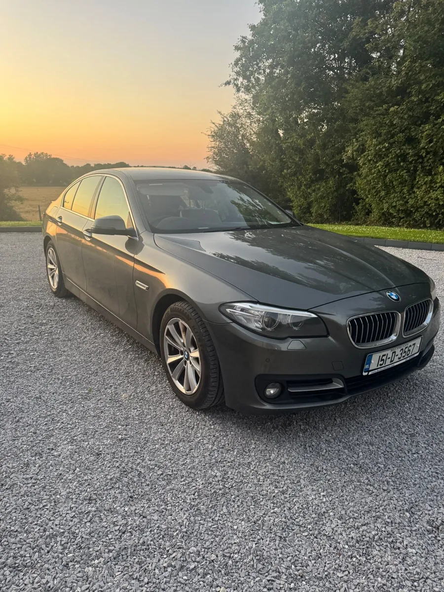 BMW 5-Series 2015 - Image 2