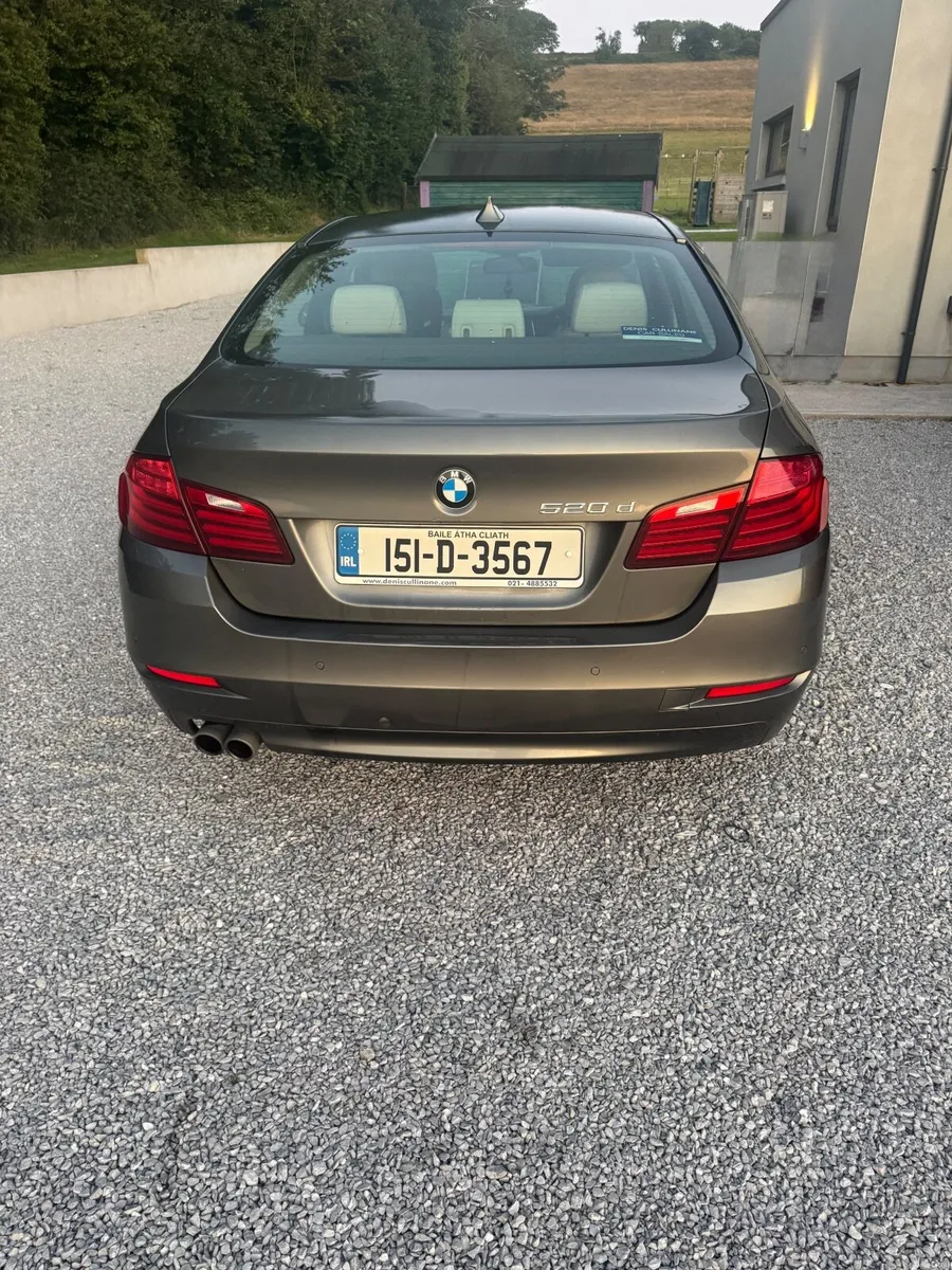BMW 5-Series 2015 - Image 3