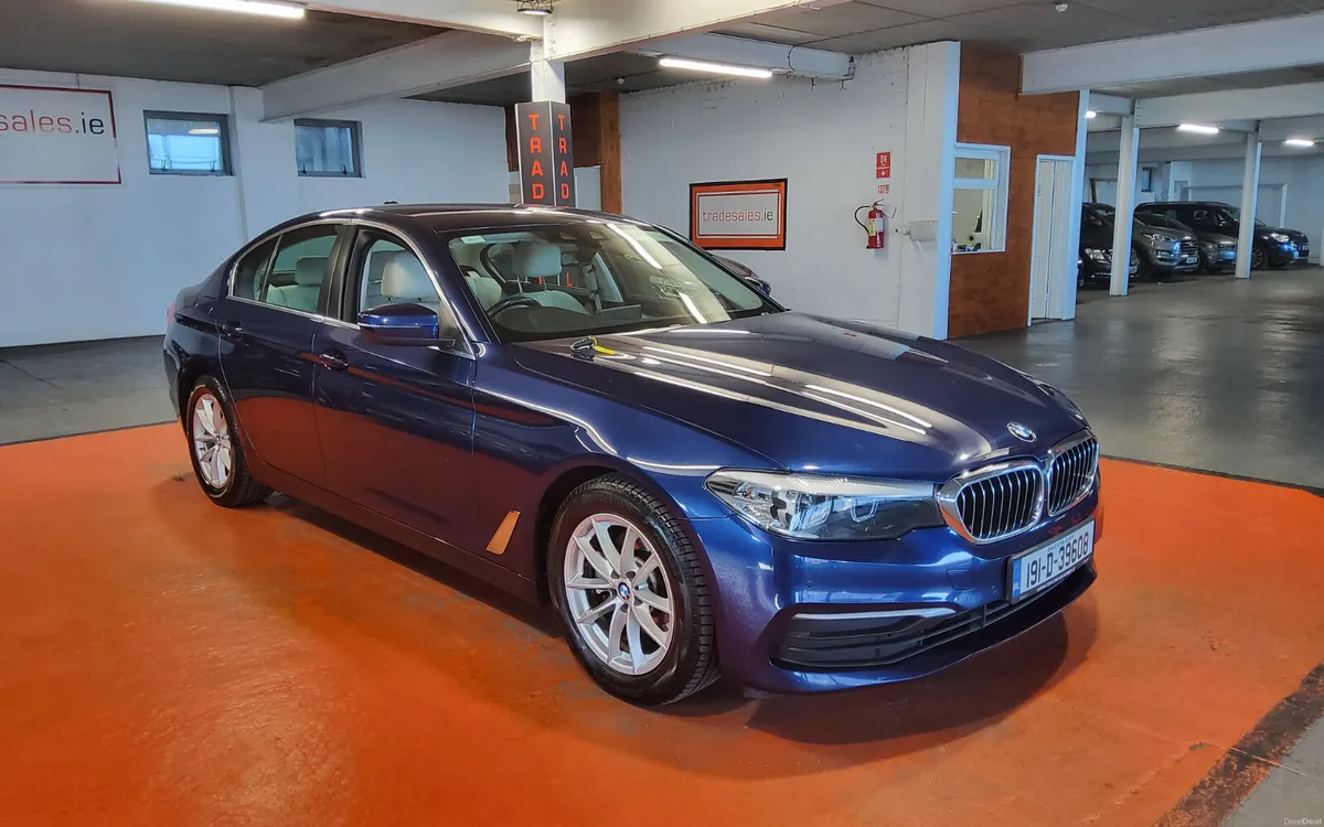 BMW 5-Series 2019 - Image 1