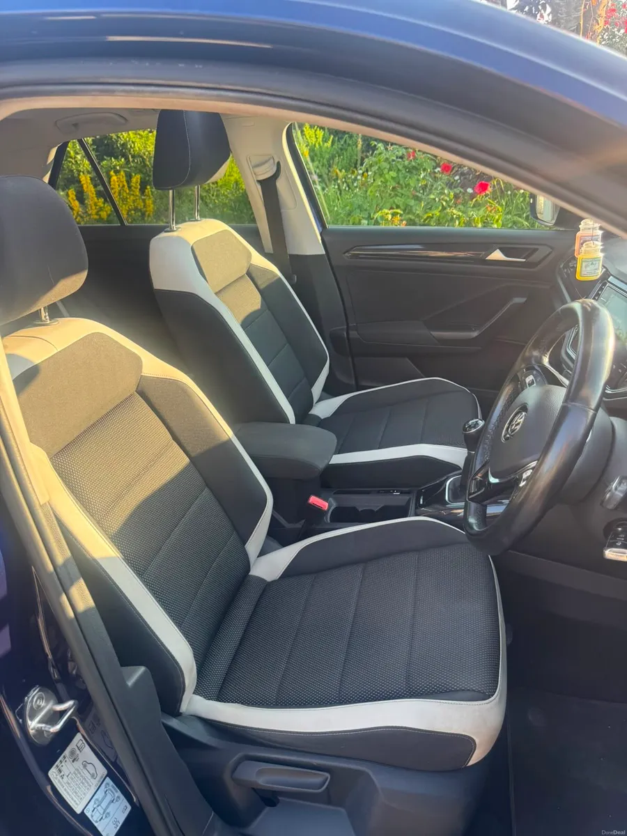 Volkswagen T-Roc 2018 - Image 5