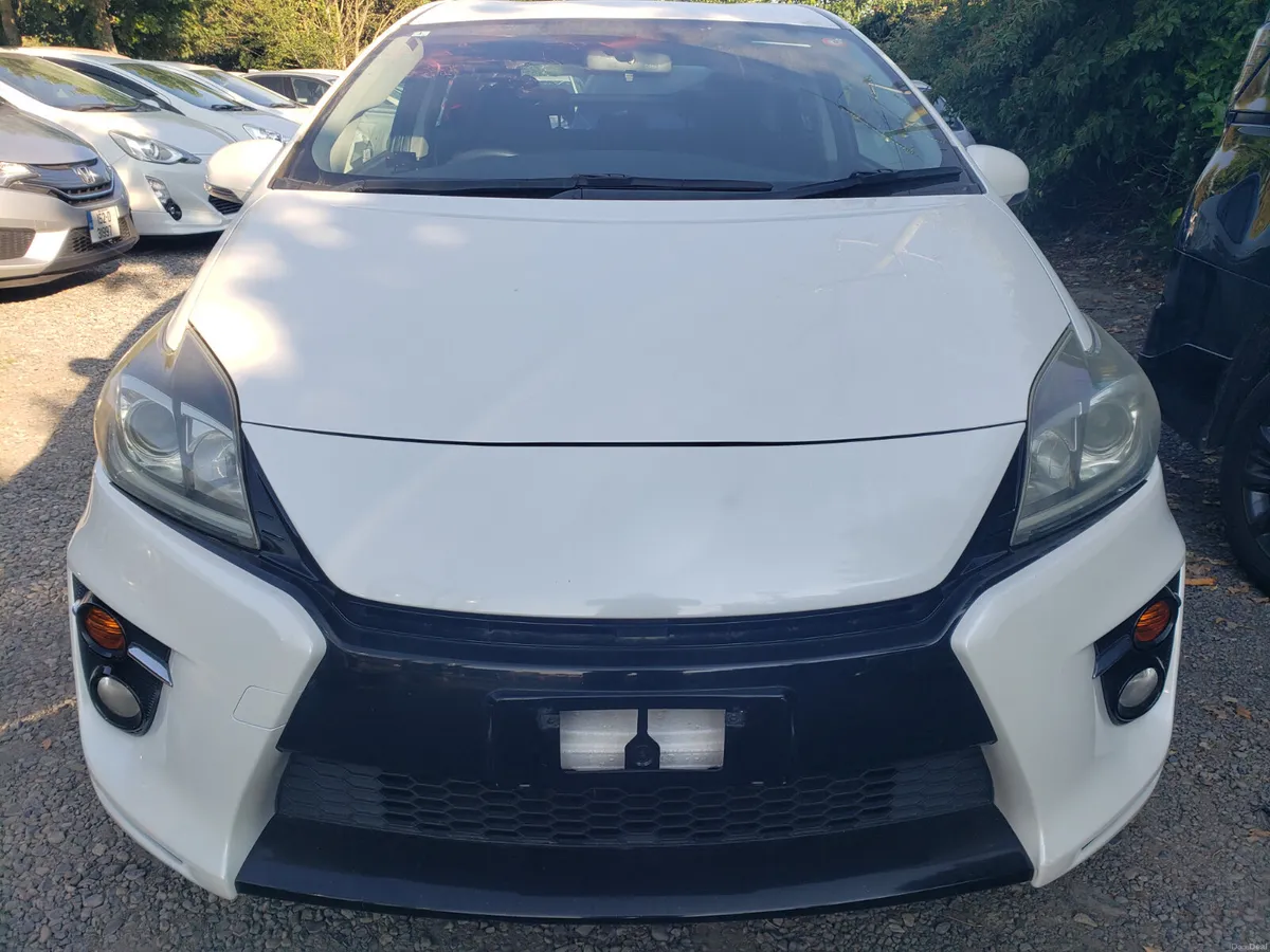 2015Gs  toyota prius hybrid - Image 2