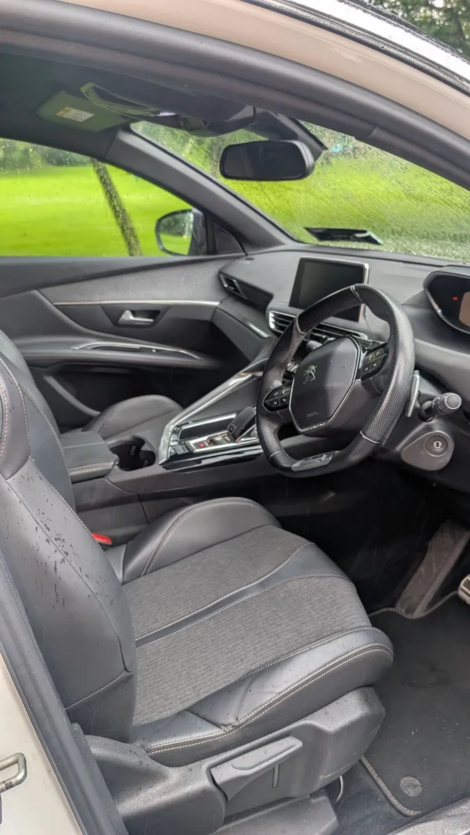 Peugeot 3008 2018 - Image 3
