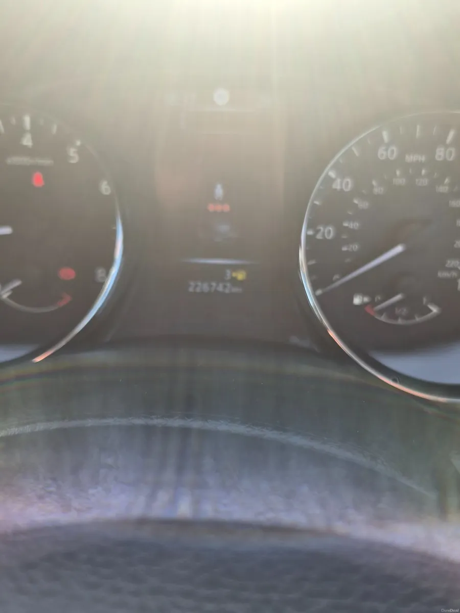 Nissan Qashqai 2016 - Image 2