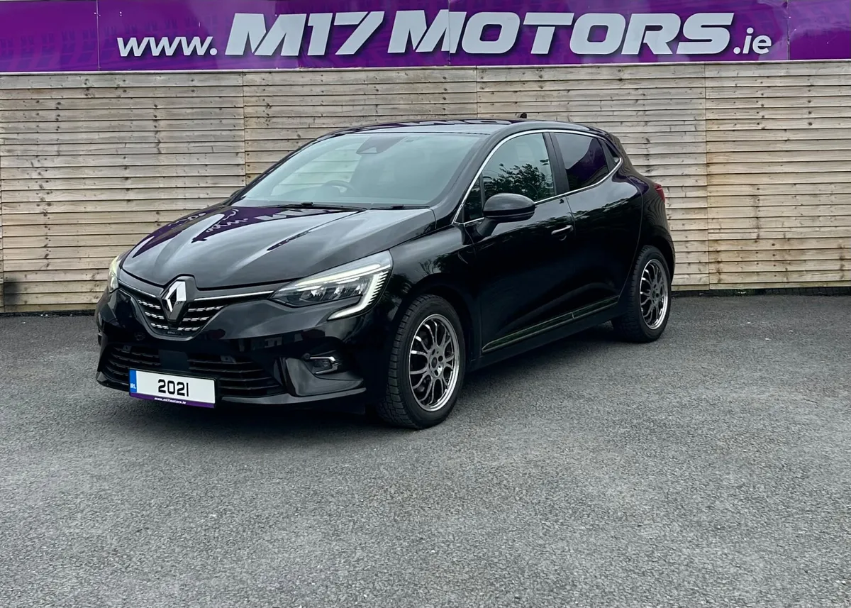 2021 Renault Clio, High Spec Hatchback, Auto 1.3 - Image 3