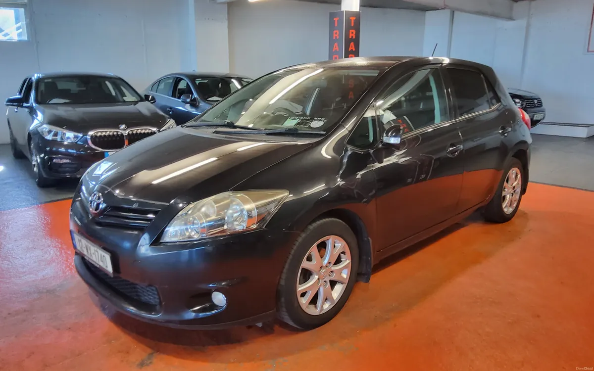 Toyota Auris 2012 - Image 4