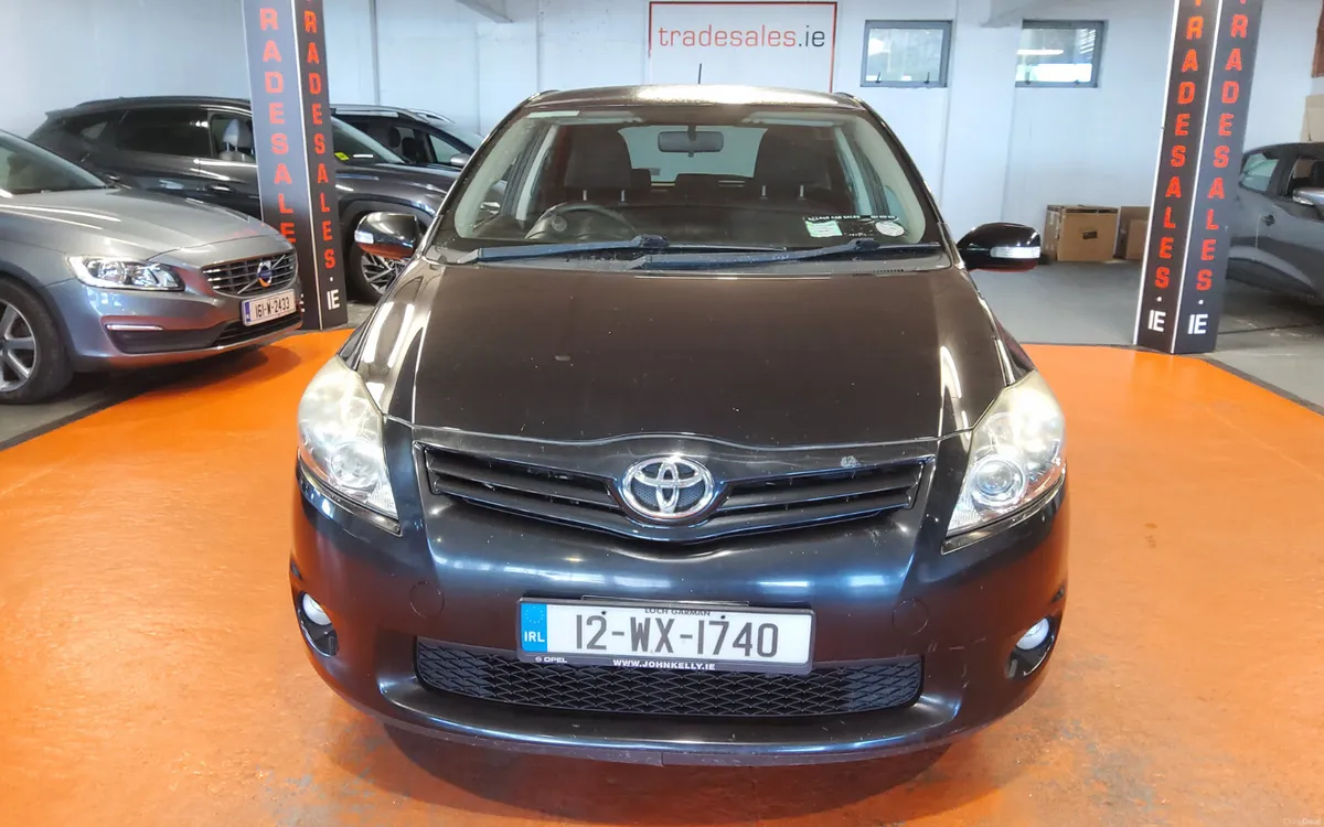 Toyota Auris 2012 - Image 3