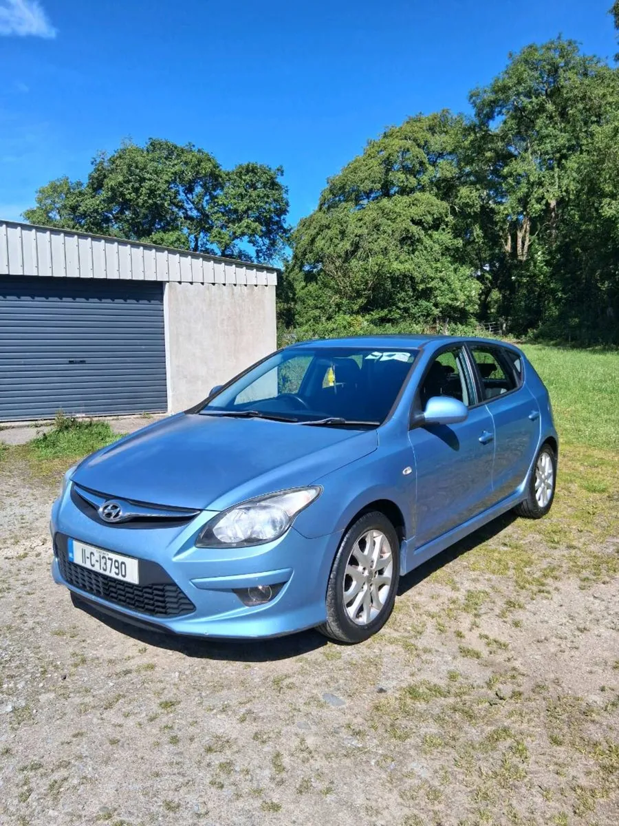 * 2011 Hyundai i30 1.6crdi * - Image 2
