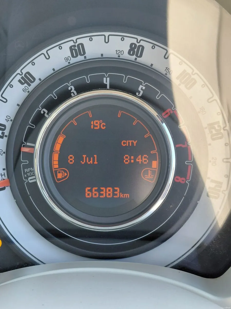 Fiat 500 Lounge 2018 - Image 1