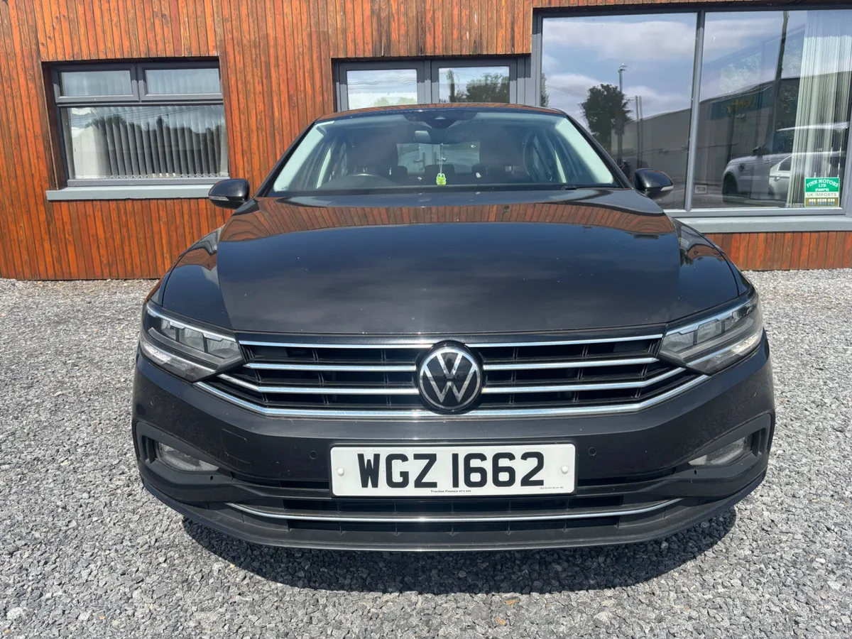 Volkswagen Passat 2022 - Image 1