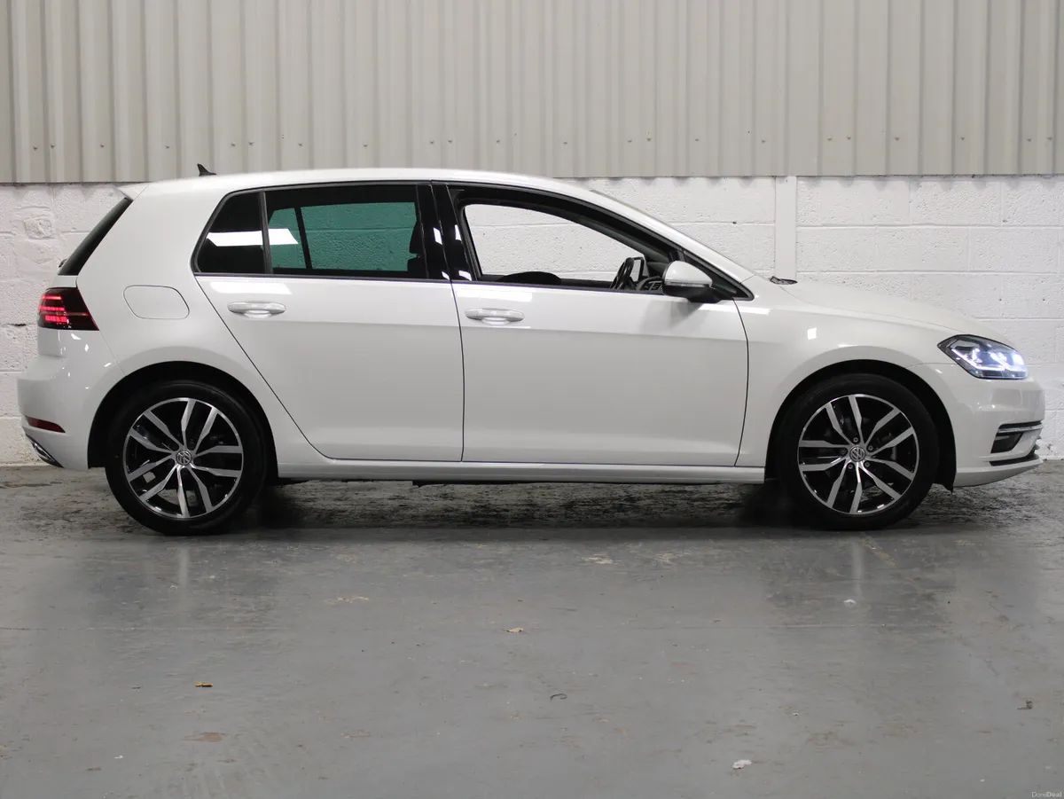 2018 Volkswagen Golf - Image 5