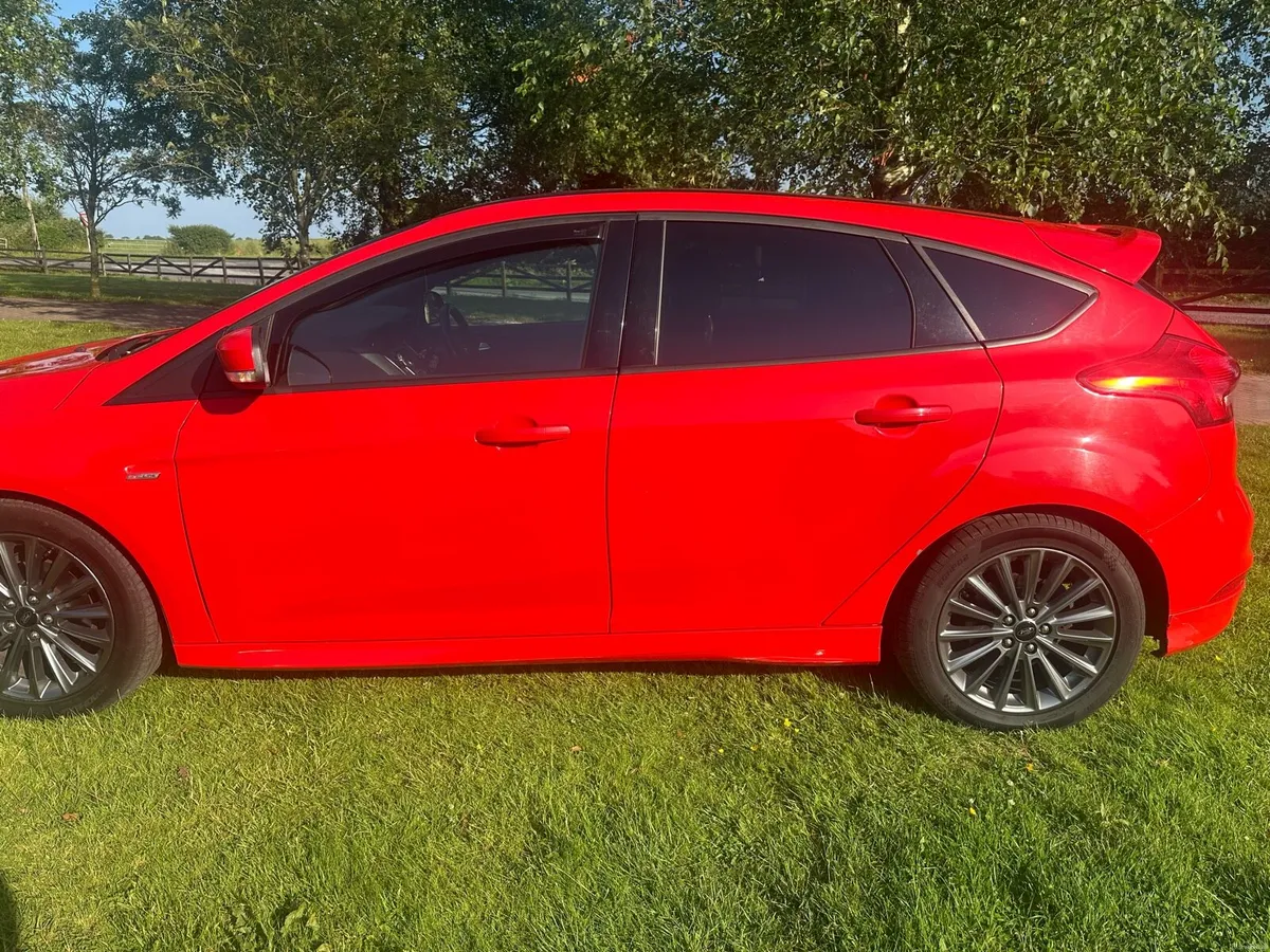 Ford Focus 2017 - Image 4