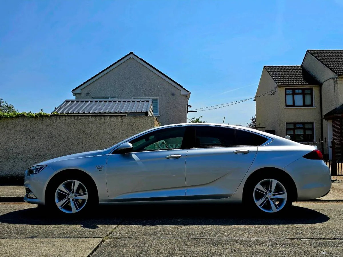 2017 OPEL / VAUXHALL INSIGNIA SRI - Image 2