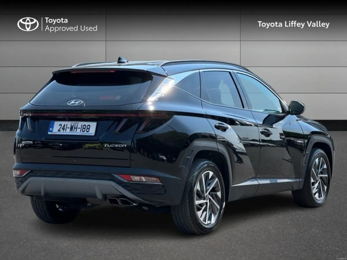 Hyundai Tucson EXECUTIVE PLUS 5DR - Image 2
