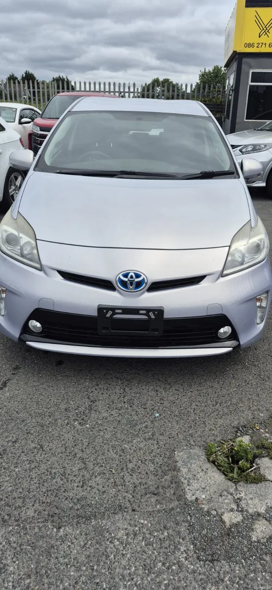 Toyota Prius hybrid - Image 2