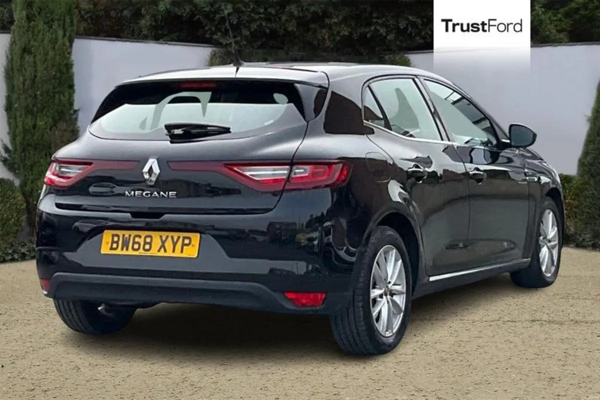 Renault Megane Play - Image 4