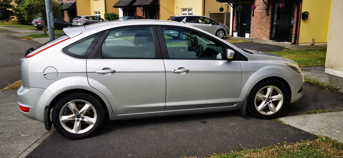 Ford Focus Zetec low kilometres - Image 4