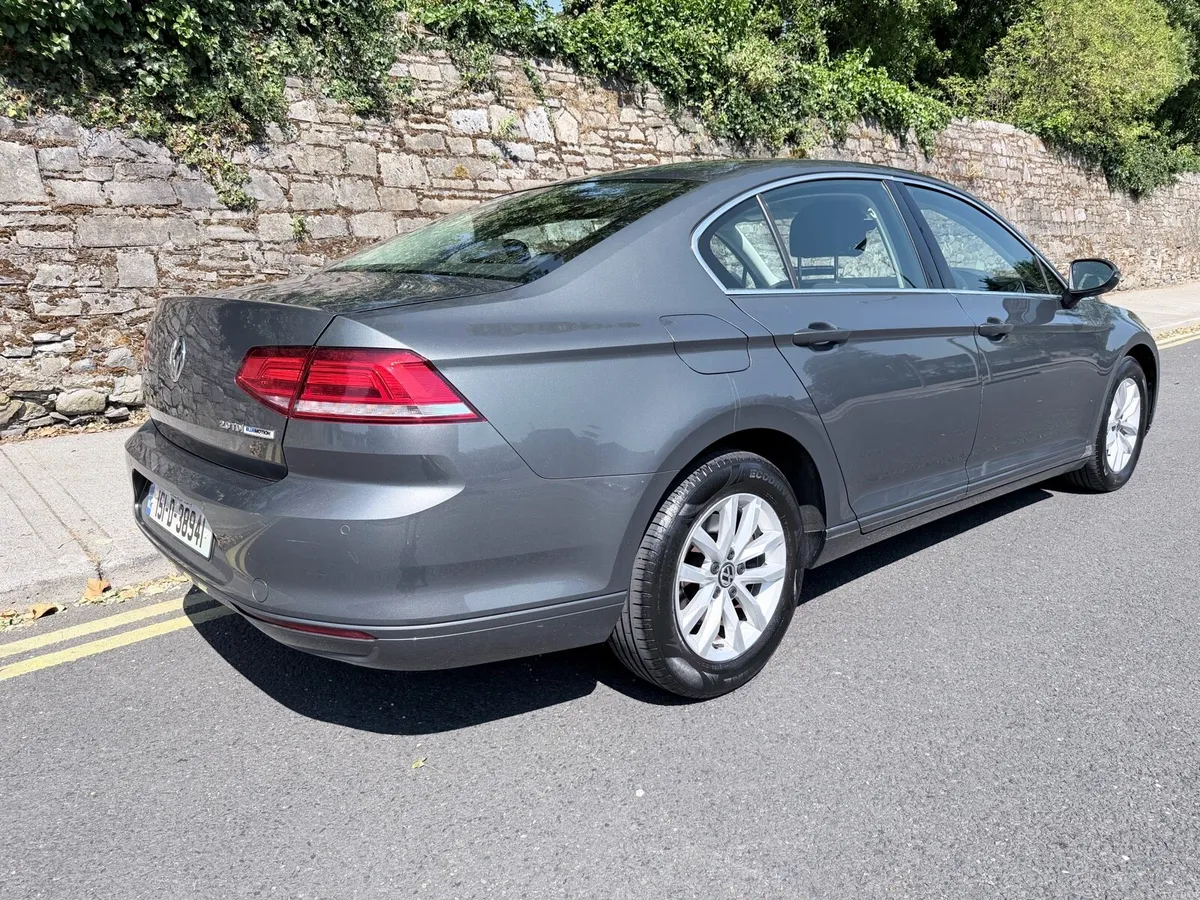 Volkswagen Passat 2.0 DSG TDI NEW NCT 10/2027 - Image 3