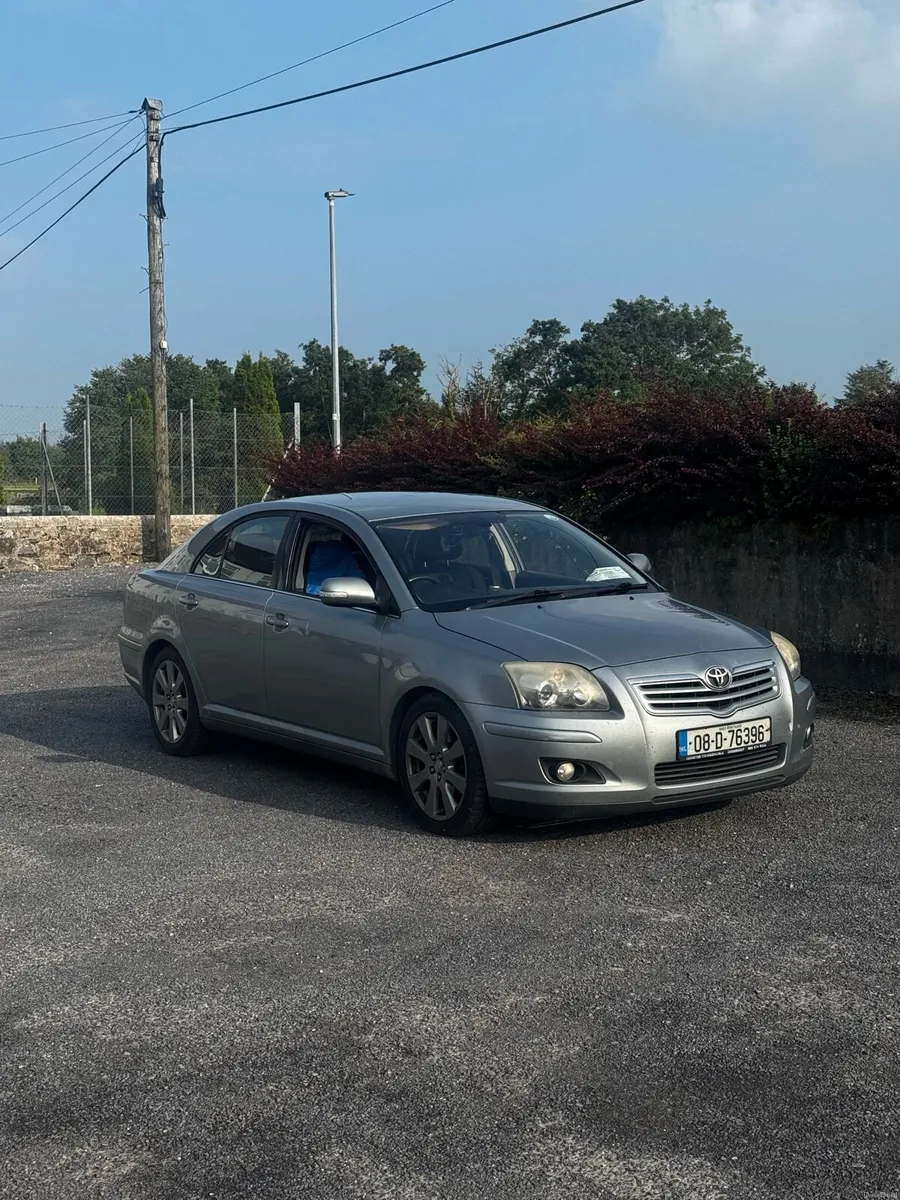 Toyota avensis tax and test - Image 1