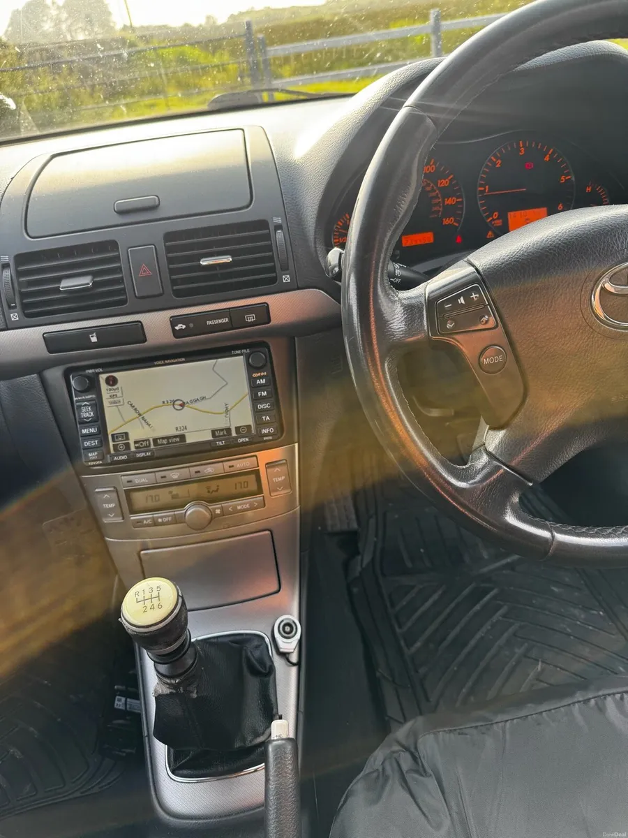 Toyota avensis tax and test - Image 4