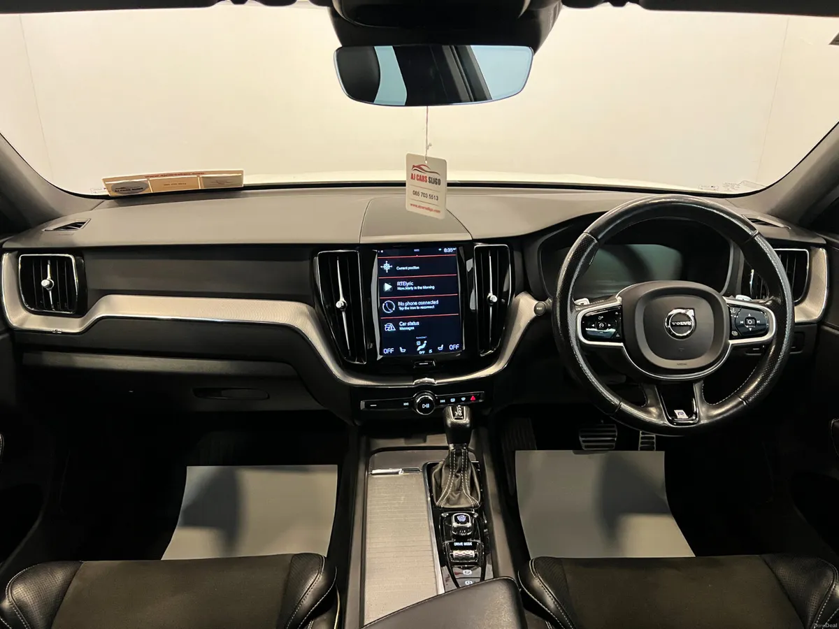 VOLVO XC60 R-DESIGN AWD D4 2.0D AUTO (2018) - Image 4