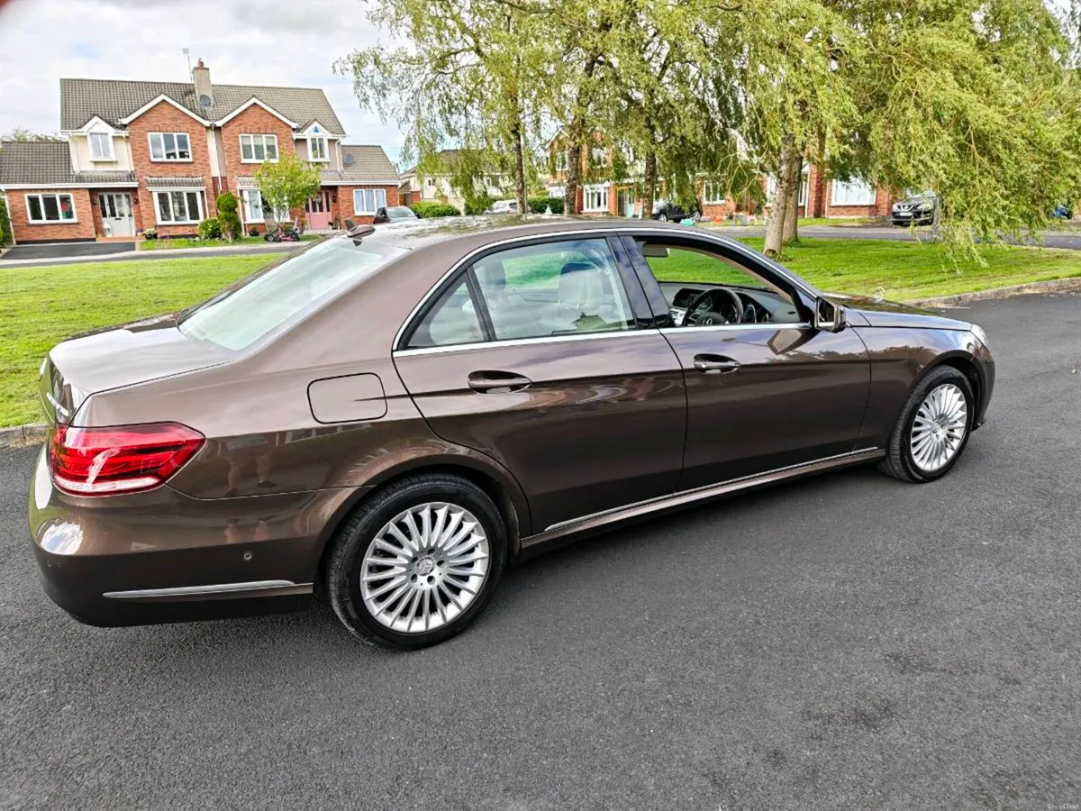 Mercedes E300 Diesel Hybrid - Image 6